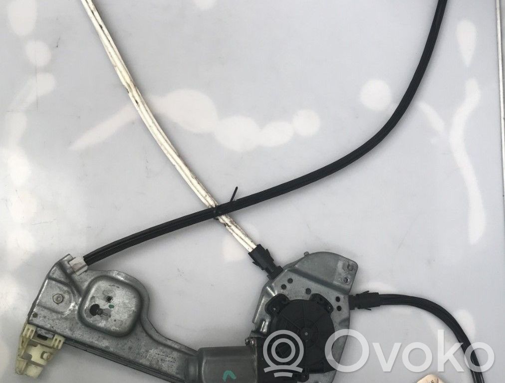 Peugeot 1007 Macara ușă față cu motor 