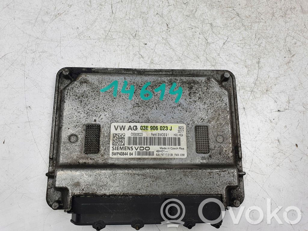 Skoda Fabia Mk2 (5J) Engine control unit/module 