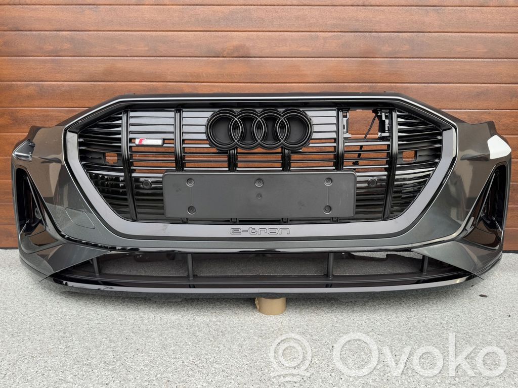 Audi e-tron Priekinis bamperis 