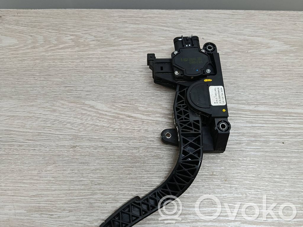 Gaspedal   20905699B,PA6GF30,Y10F040034