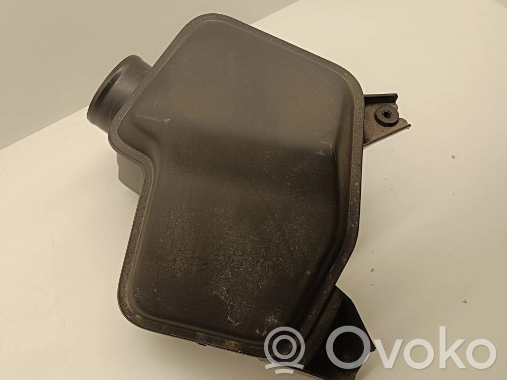 Oro filtro dėžė   33357C,68235293AF