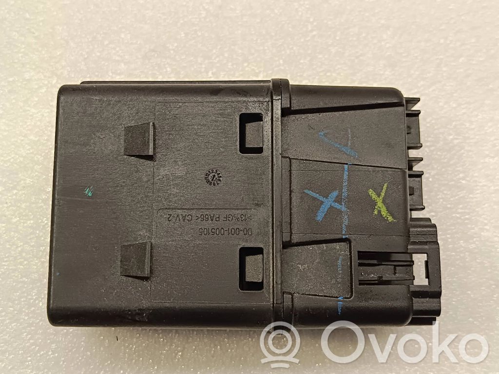 USB jungtis   68229840AA,53306591,22617501001,33242422