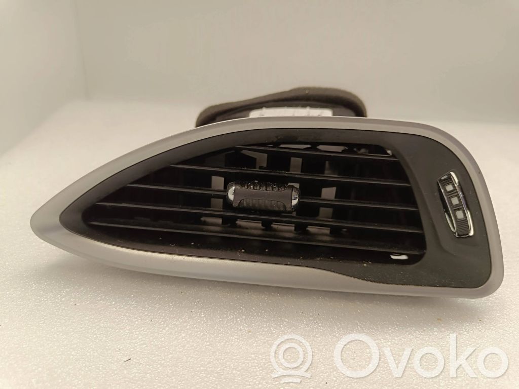 Chrysler Pacifica Grilă ventilație/ramă laterală bord 