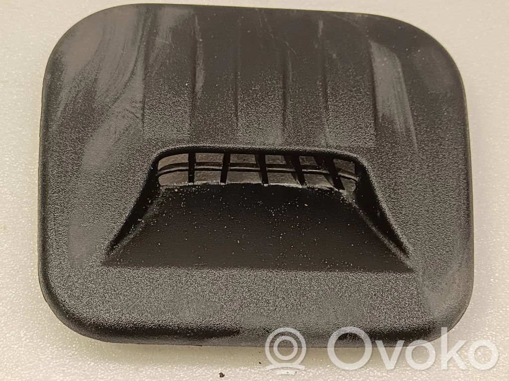 Chrysler Pacifica Задняя воздушная решётка 