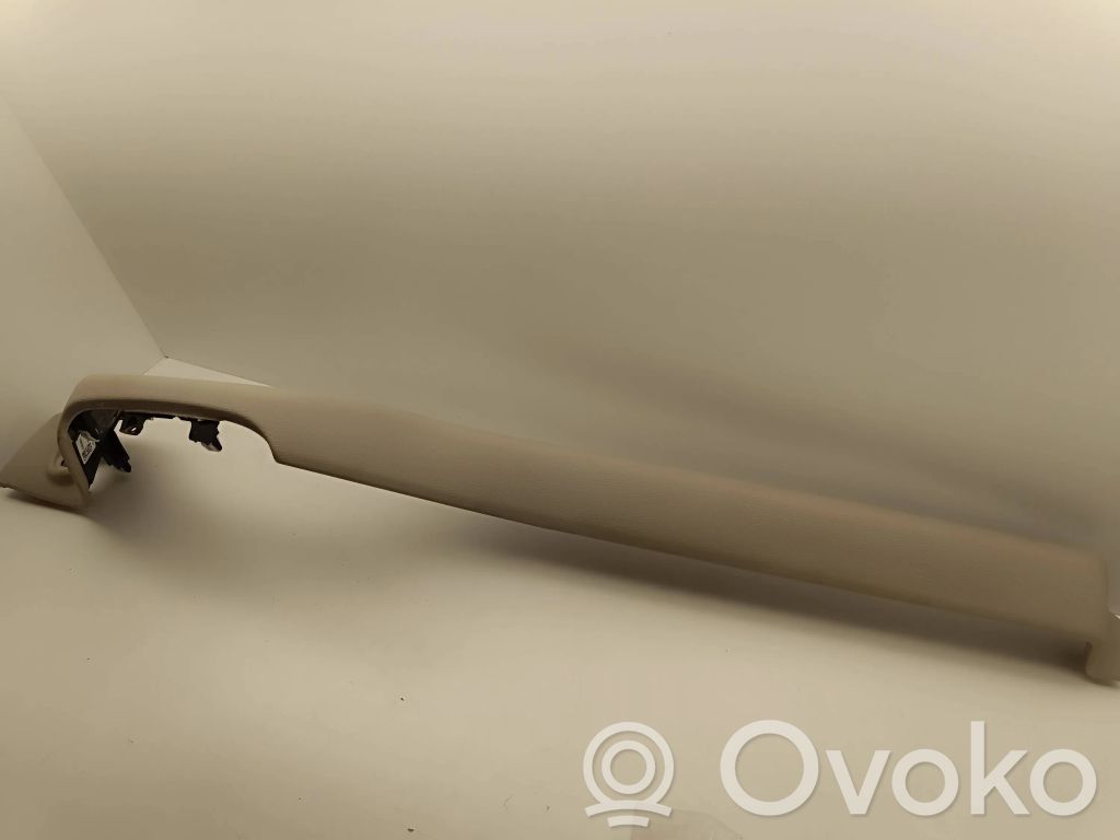Chrysler Pacifica Panel trim 