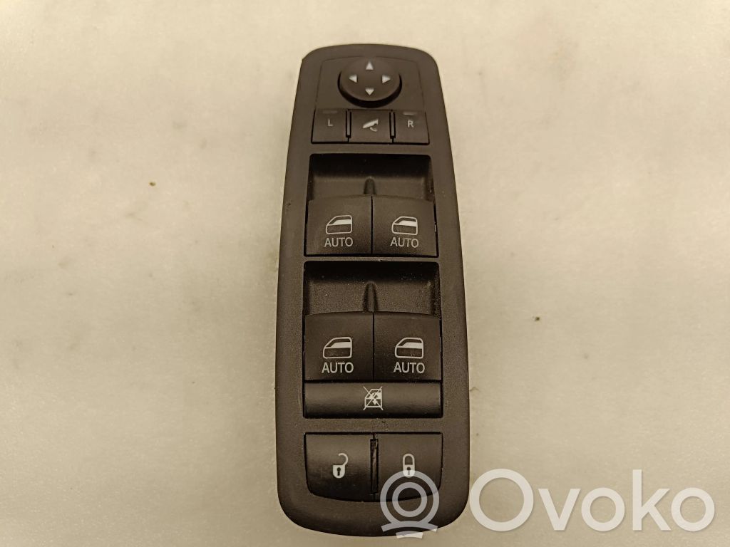 Chrysler Pacifica Electric window control switch 