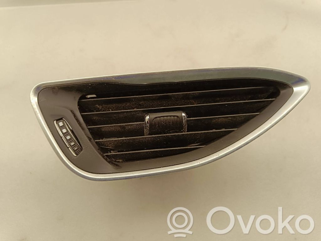 Chrysler Pacifica Grilă ventilație/ramă laterală bord 