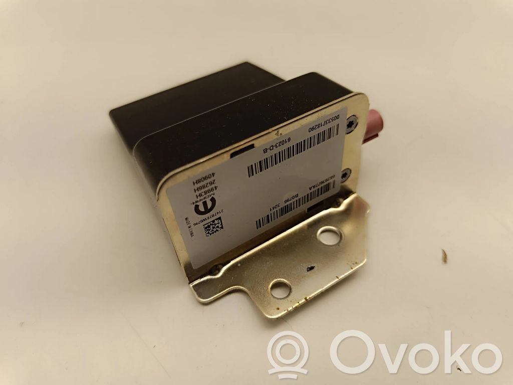 Antenos stiprintuvas   68293977AA,61023DB,B07963241