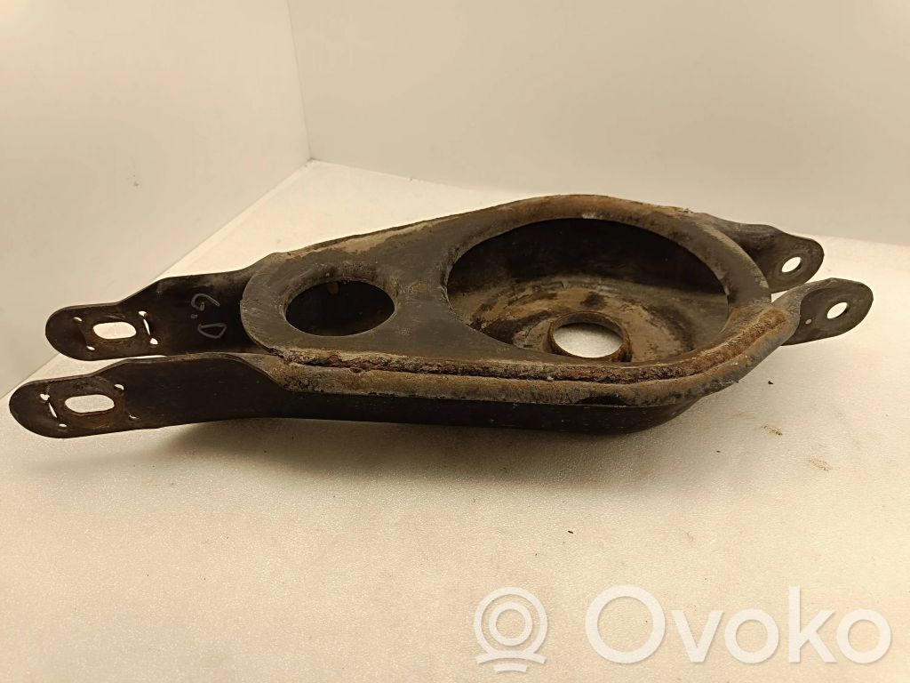 Chrysler Pacifica Rear upper control arm/wishbone 