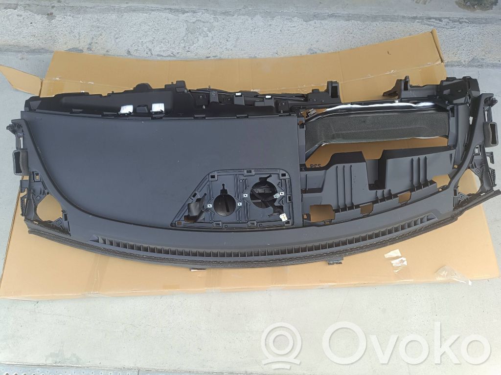 Panelė   97470CV000,80310CV500,97472CV000,97351CV000