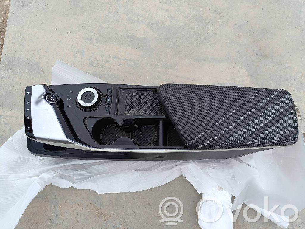 Center console   84680CV900