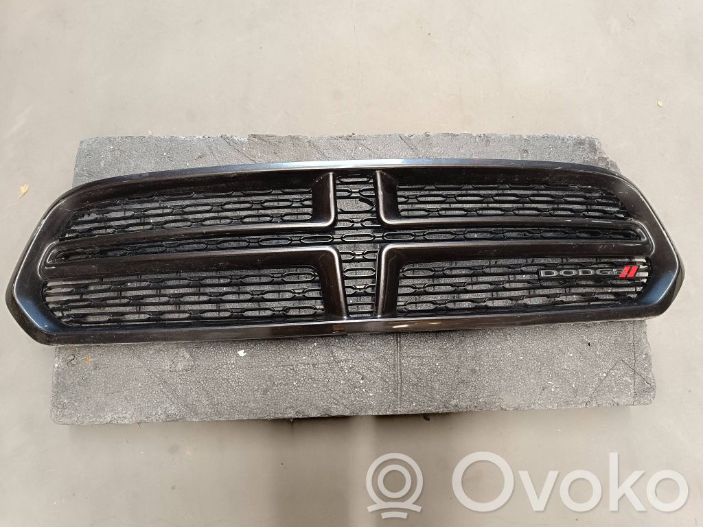 Front grill   05113717AC