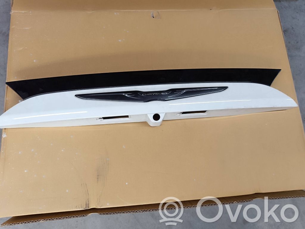 Chrysler Pacifica Éclairage de plaque d'immatriculation 