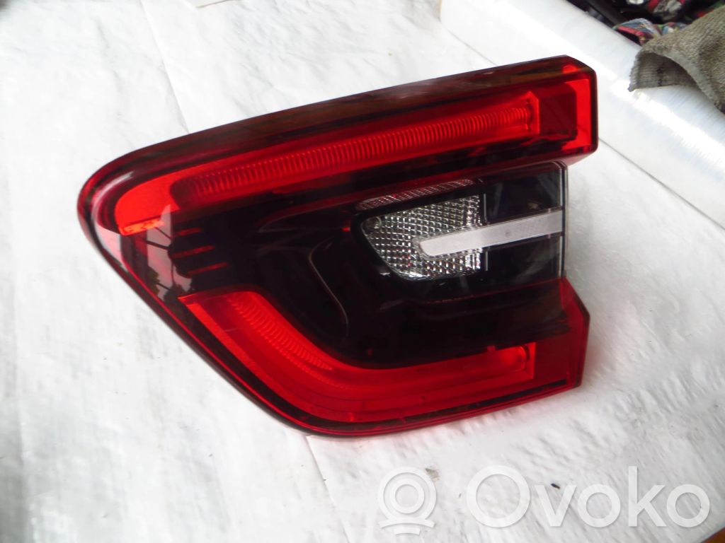 Lampy tylnej klapy bagażnika   265508898R,90061333,900613336Z7M