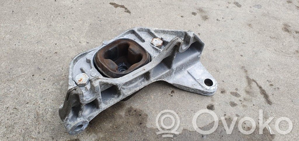 Soporte de montaje del motor   8200805803
