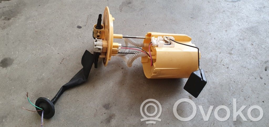 Toyota Auris E180 Sensor de nivel de combustible 