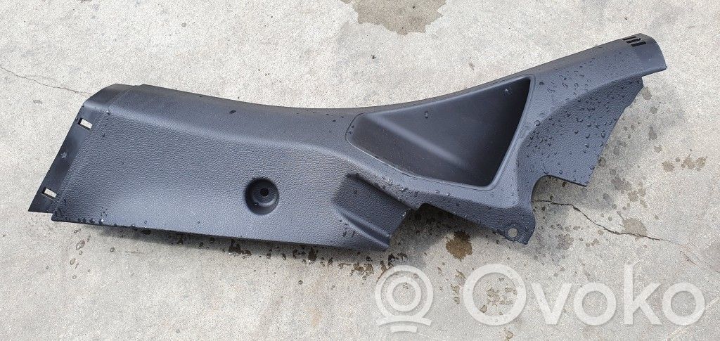 Ford Focus Galinio slenksčio apdaila (vidinė) 