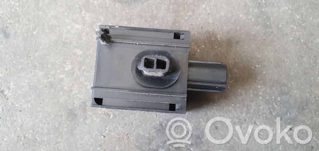Relé del claxon   KD45676B1