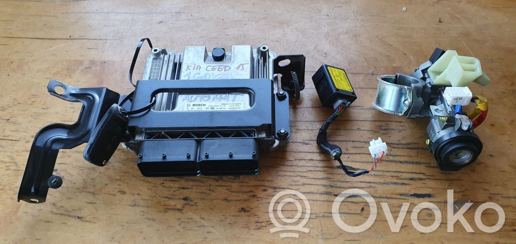 KIA Ceed Engine control unit/module 