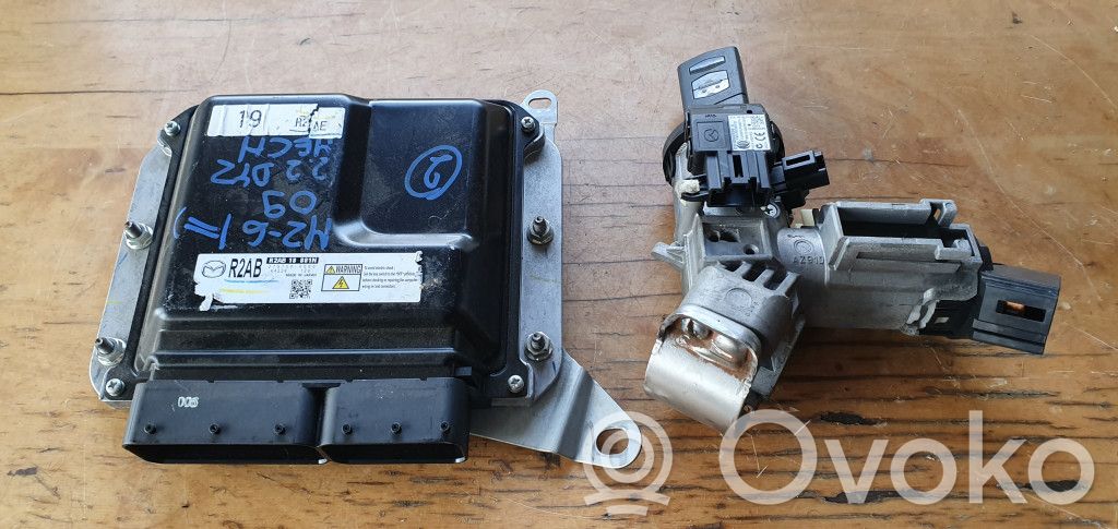 Mazda 6 Dzinēja vadības bloks 