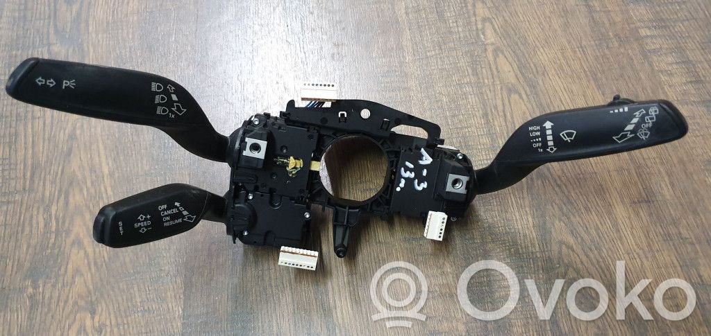 Leva indicatori   8V0953521B,8V0953502B