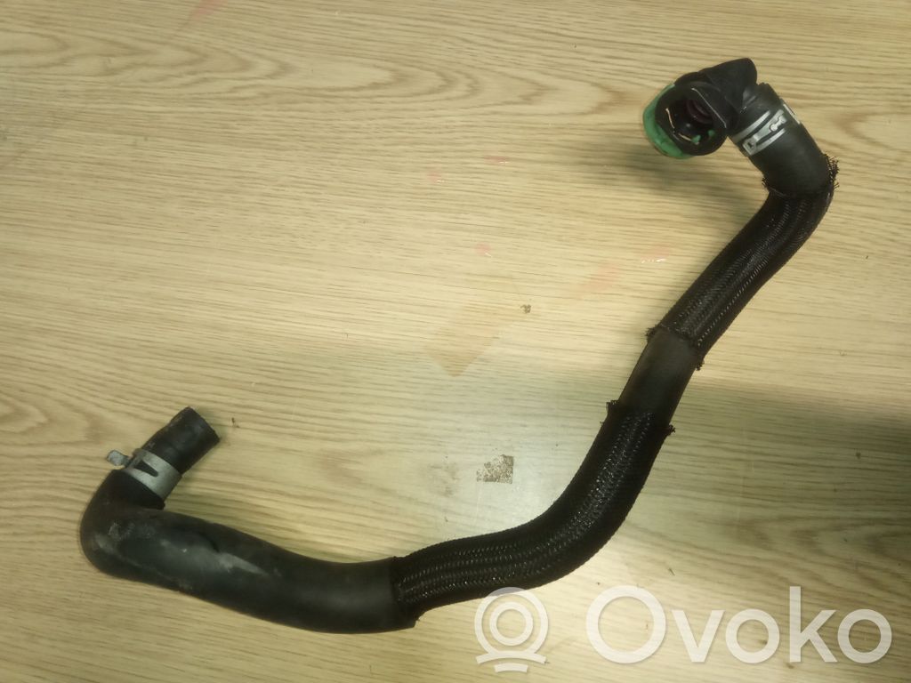 Engine coolant pipe/hose