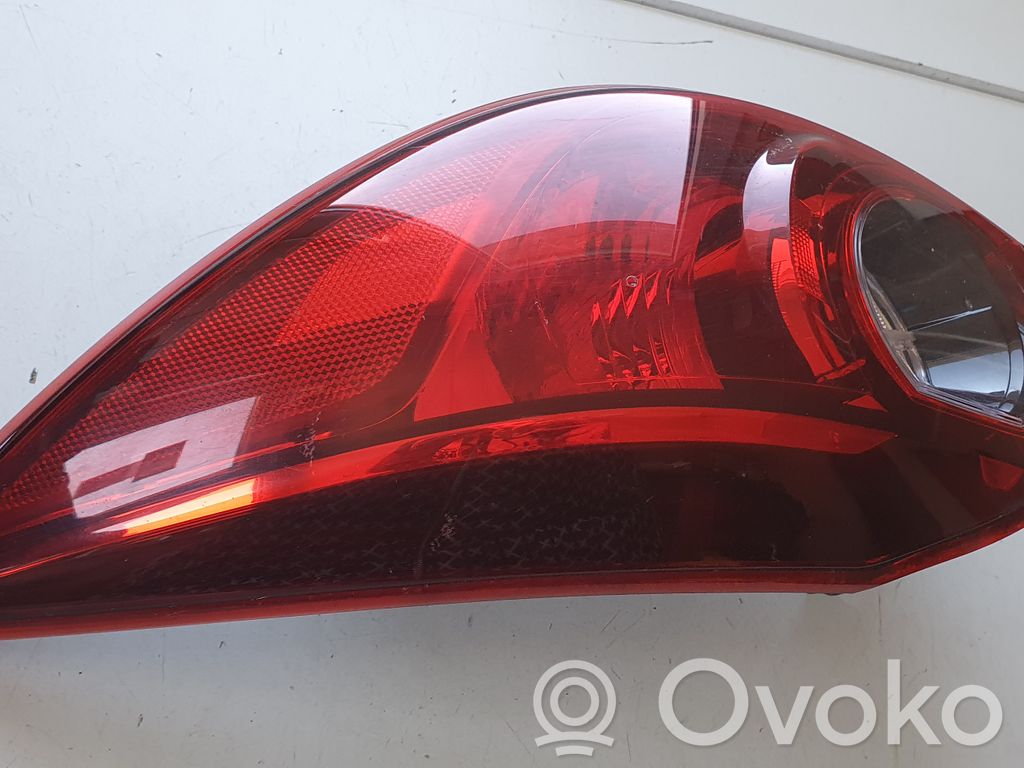 Rear/tail lights   B45C51150