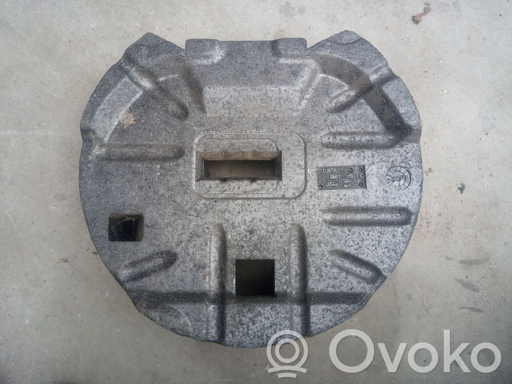 Ford Focus Glove box in trunk 