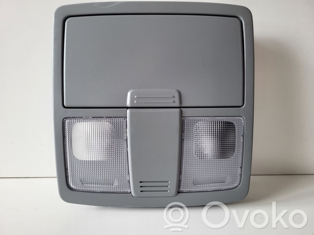 Etuistuimen valo   928002PXXX