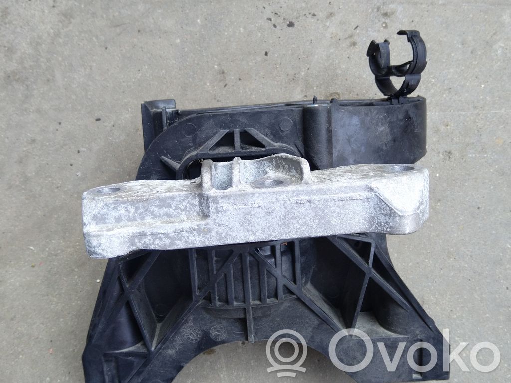 Citroen C5 Aircross Engine mount bracket 