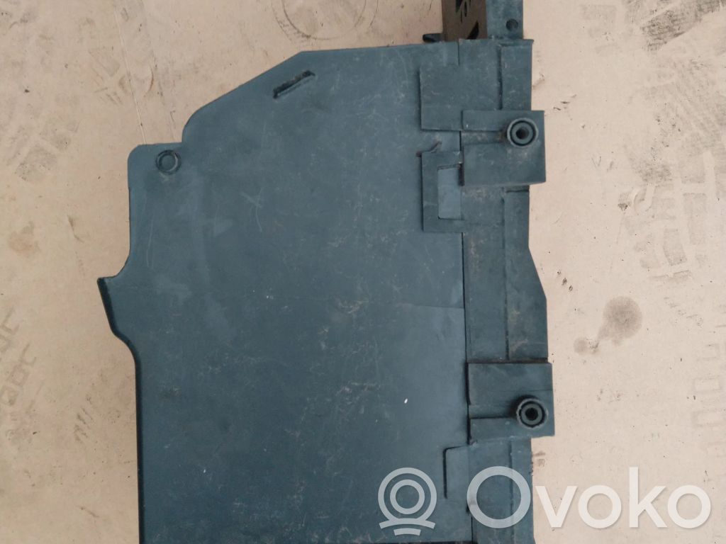 Akkulaatikon alusta   6G9110723AE
