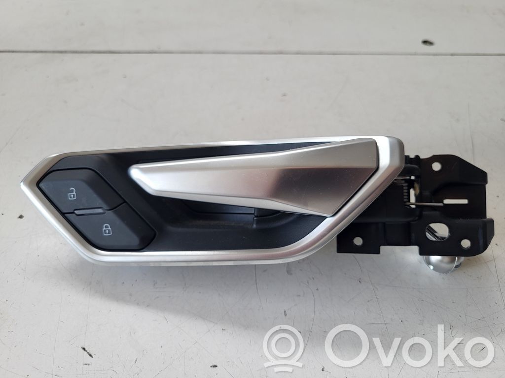Front door interior handle   4KE837020