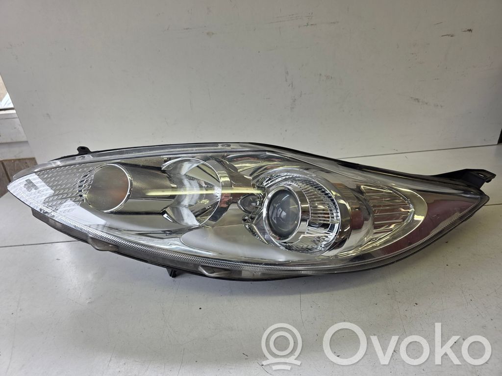 Phare frontale   8A6113W030