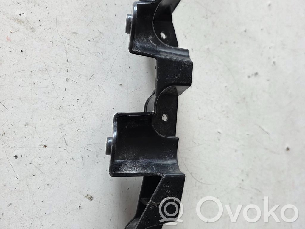 Front bumper mounting bracket   622235405R