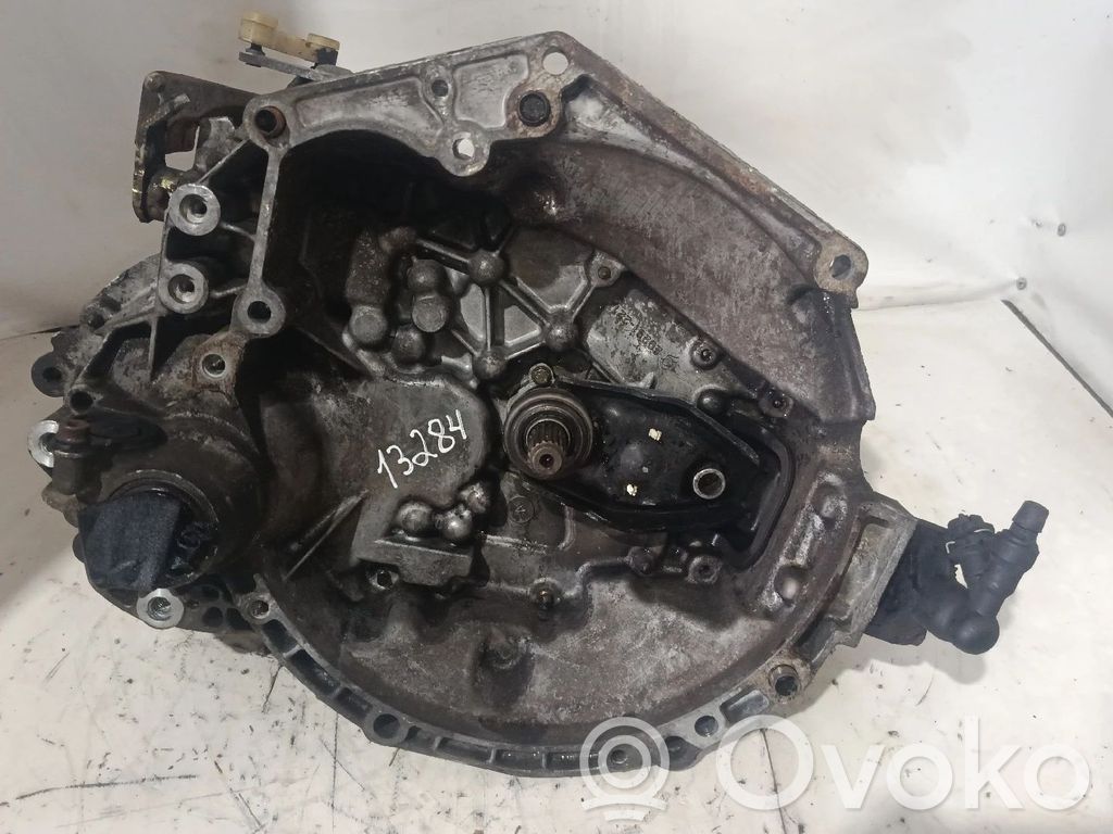 Manual 5 speed gearbox   20CQ21