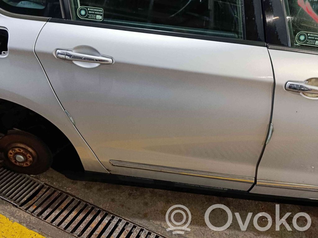 Tür hinten