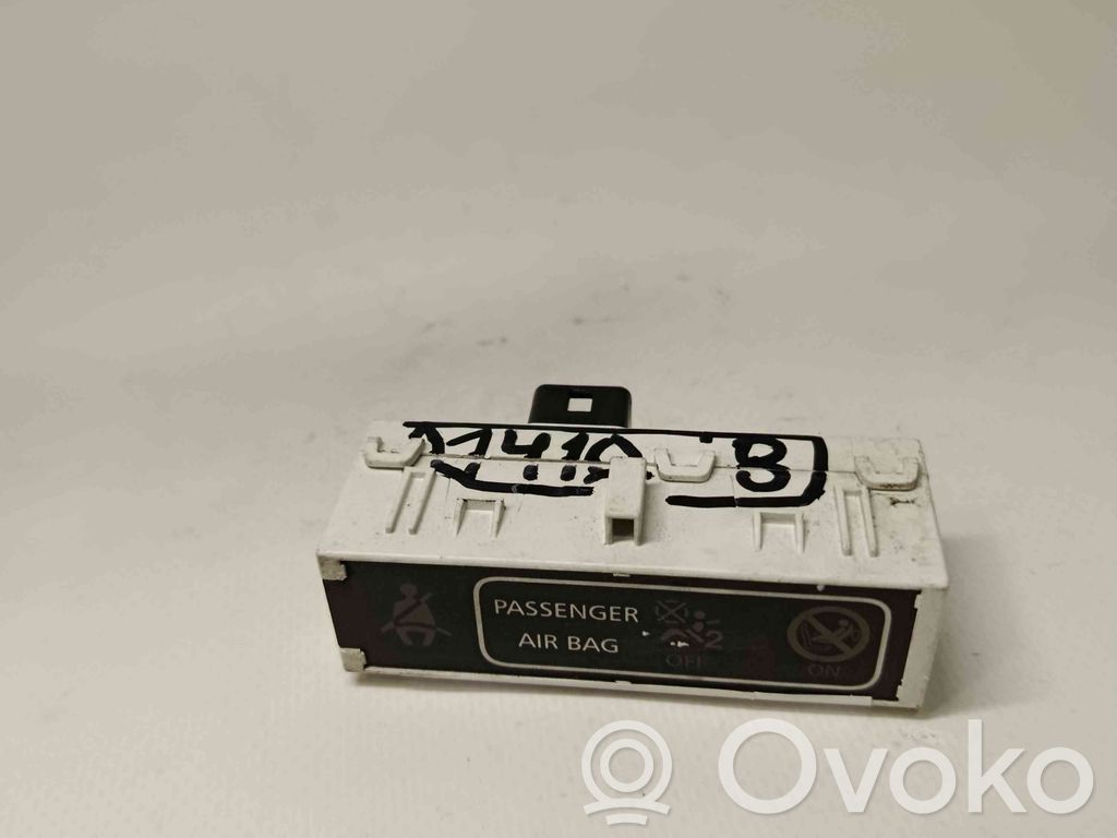 Bildschirm / Display / Anzeige   248804435R