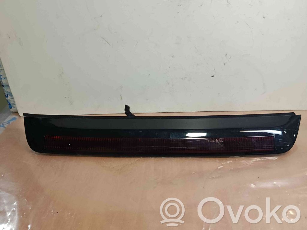 Dritte Bremsleuchte   320A001412