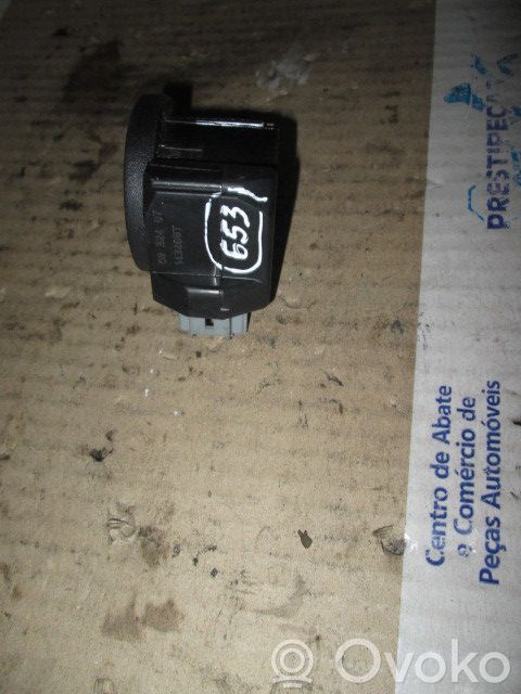 Ignition-blocking relay   143408T