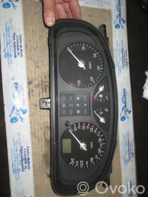 Speedometer (instrument cluster)   8200170297,KM