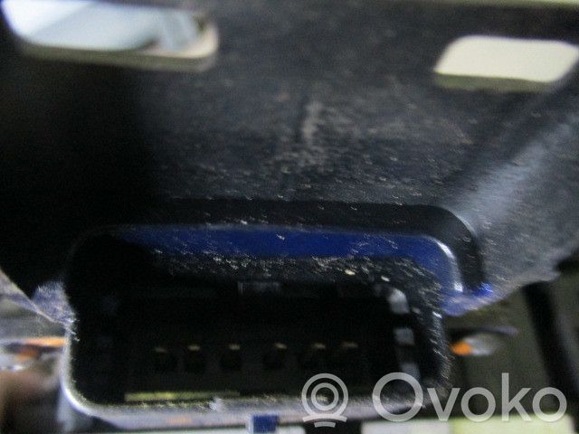 Priekšpusē slēdzene   24090816,24087816,FE6PINOS