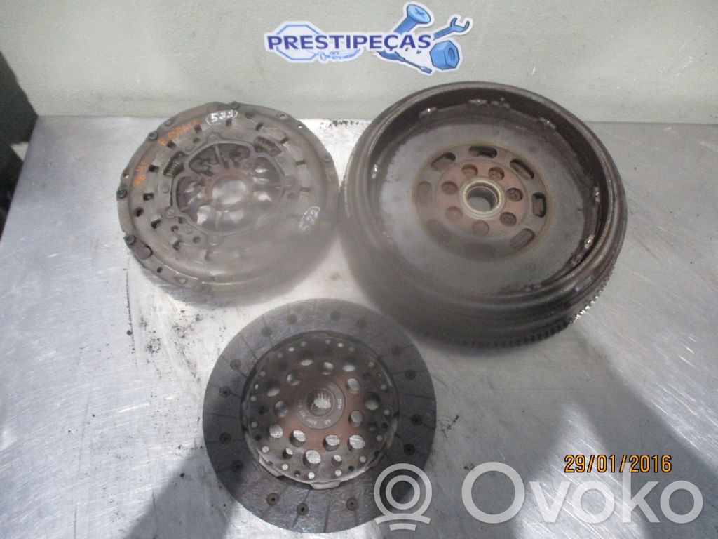 Clutch set kit   8200328507,LUK