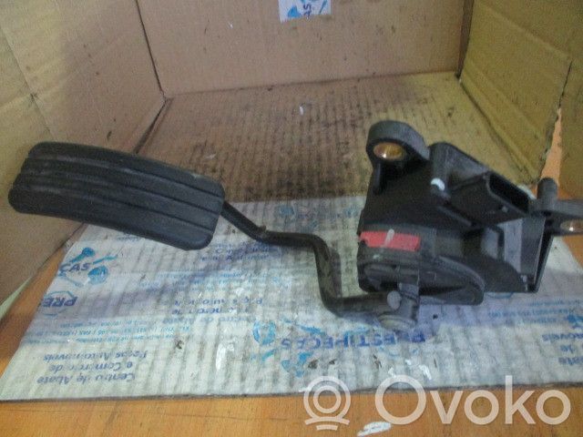 Gaspedal   8200297335A