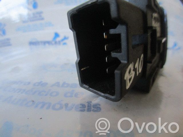 Suzuki Celerio Interruptor de control multifunción 
