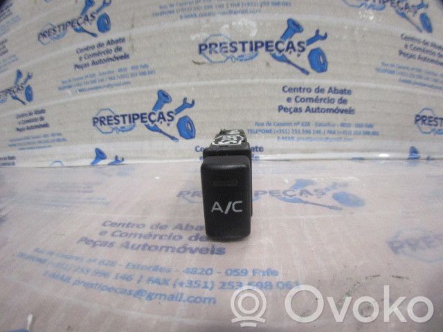 Interrupteur de climatisation (A / C)   YUG102580PMP