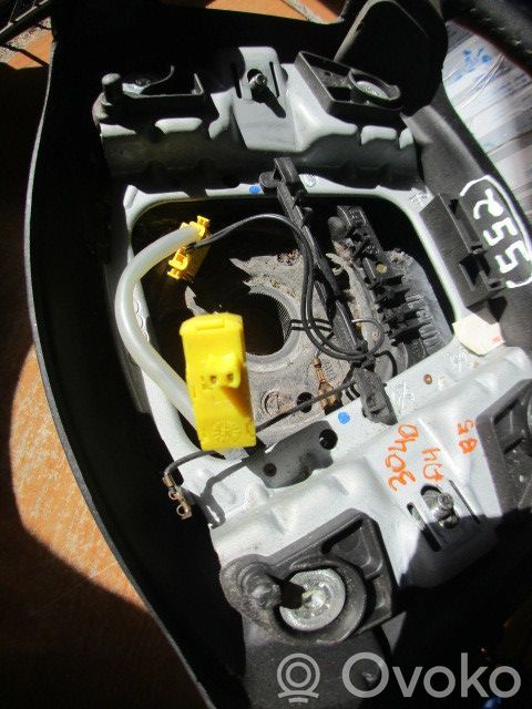Steering wheel   4B0124,4P