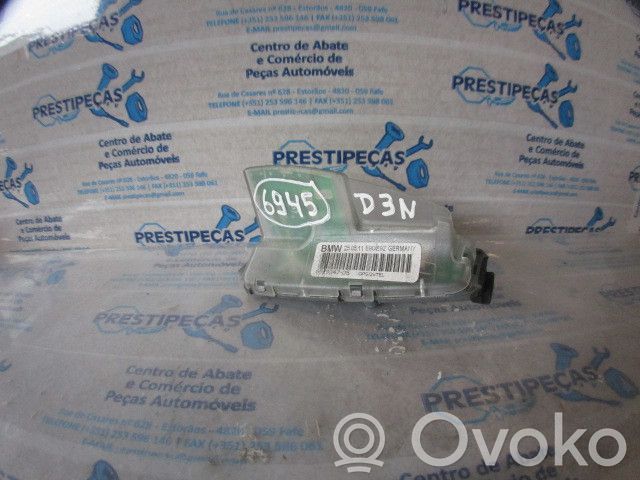 Amplificateur d'antenne   1682646,30000779BF,692934705
