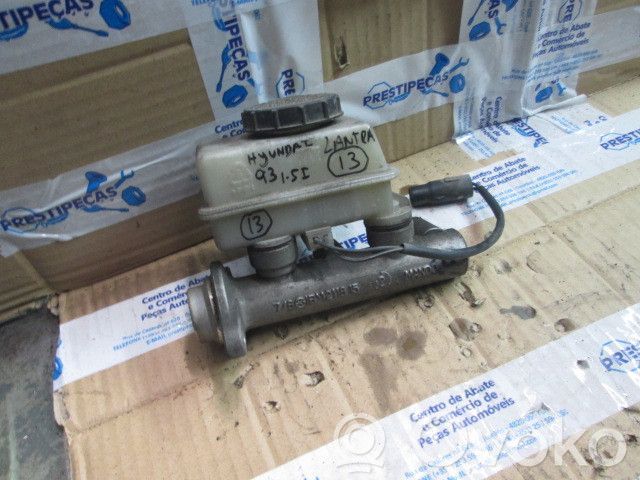 Hyundai Lantra I Główny cylinder hamulca 