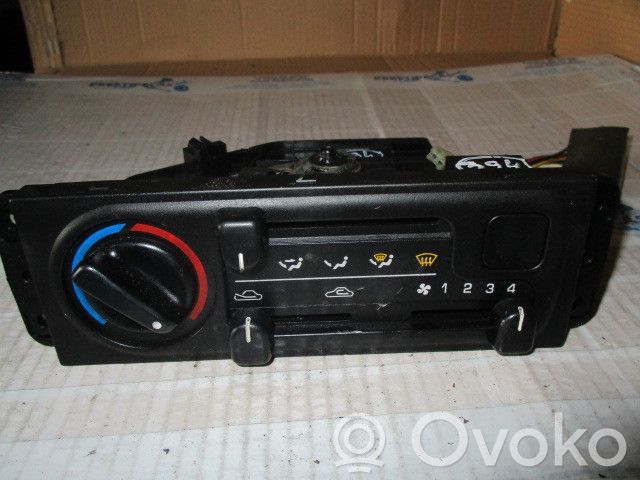 KIA Sportage Climate control unit 