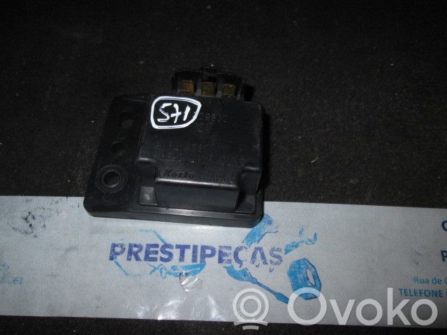 Przyciski multifunkcyjne   MA809932,LIMPAFAROIS